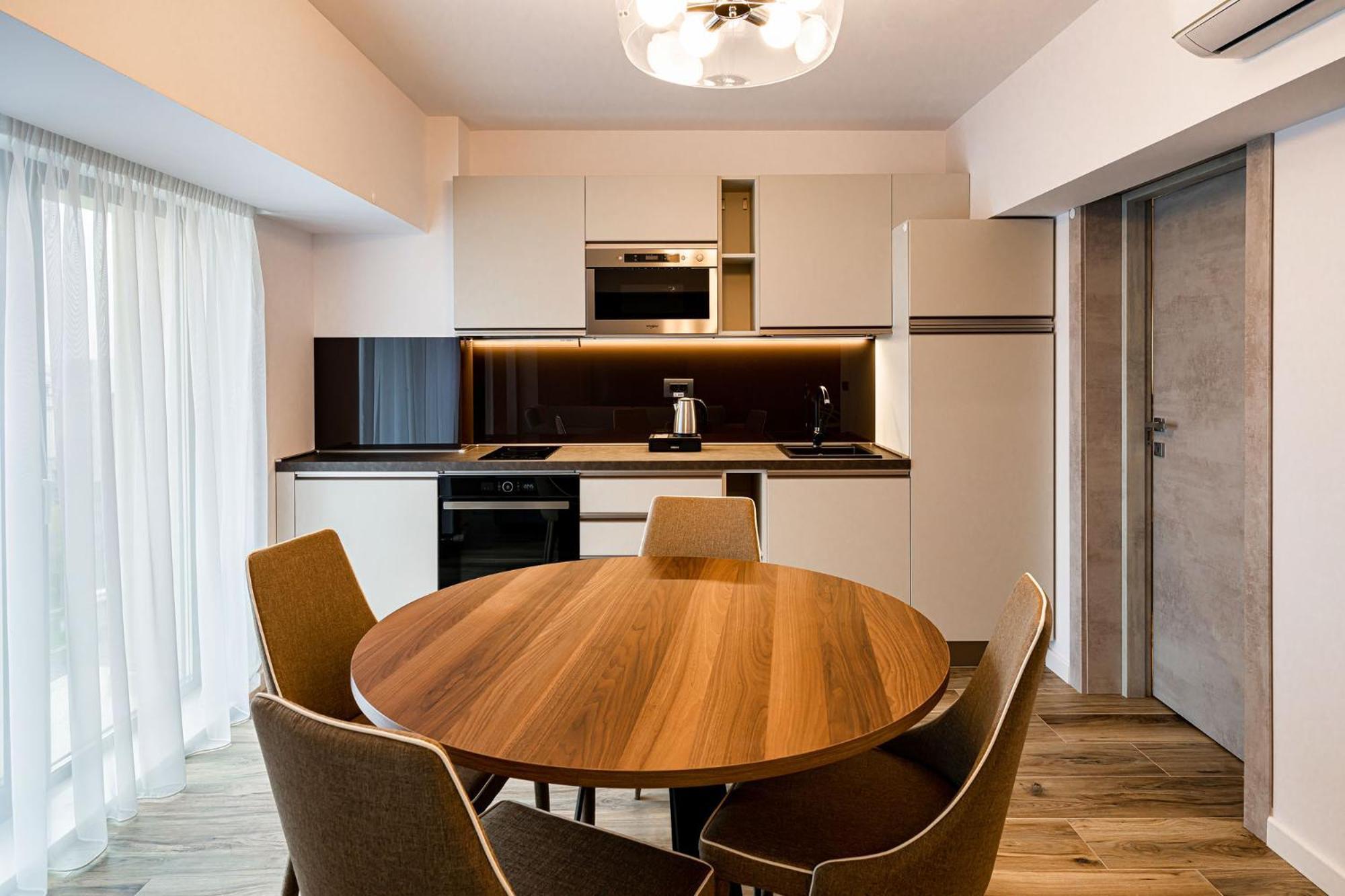 Novos Aparthotel ブカレスト エクステリア 写真